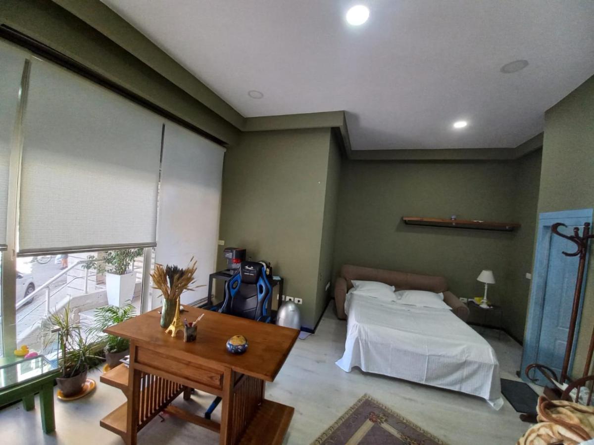 Penthouse Rooms & Aparts Tirana Bagian luar foto