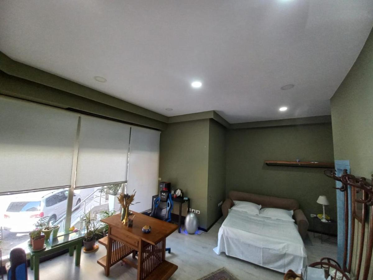 Penthouse Rooms & Aparts Tirana Bagian luar foto