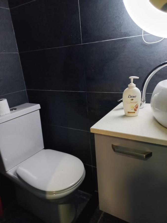 Penthouse Rooms & Aparts Tirana Bagian luar foto